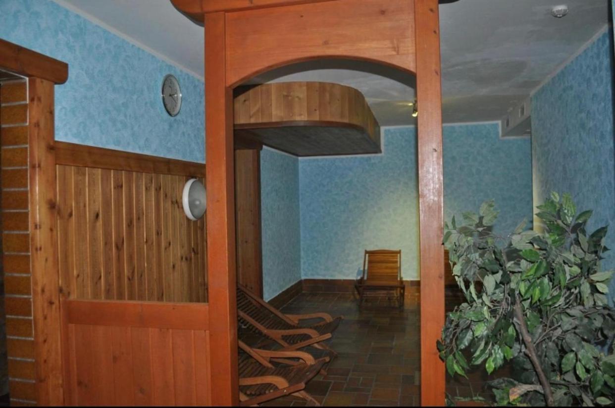 Ploner Villaggio Turistico Dobbiaco Exterior foto